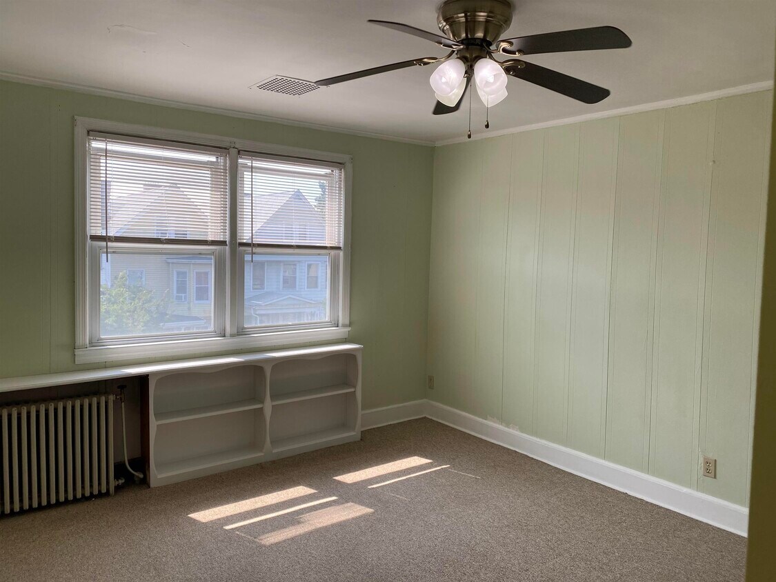 159 Kearny Ave Unit 2, Kearny, NJ 07032 Condo for Rent in Kearny, NJ