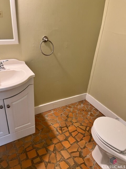 Building Photo - 151 Colonial Dr