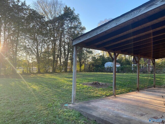 Foto del edificio - 4411 McClain Ln NW