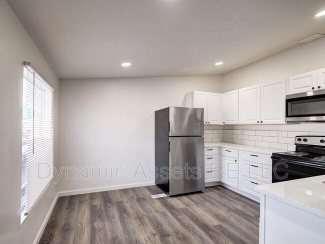 Foto del edificio - 403 N Walnut St