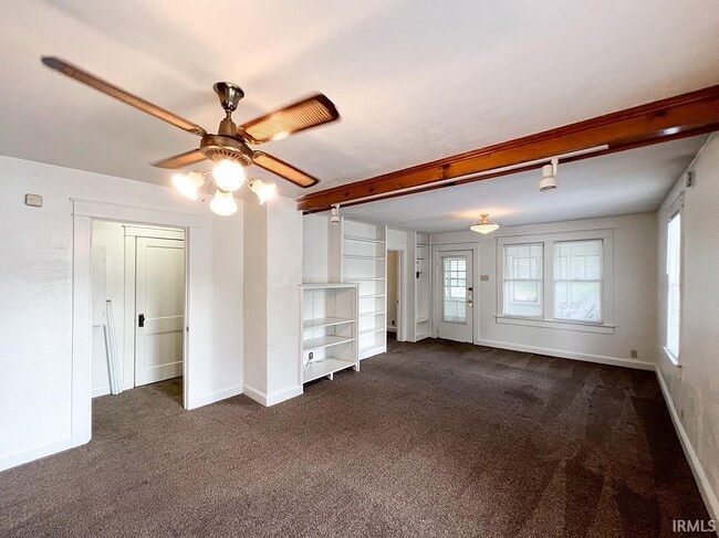 Foto del edificio - 410 E Hillside Dr