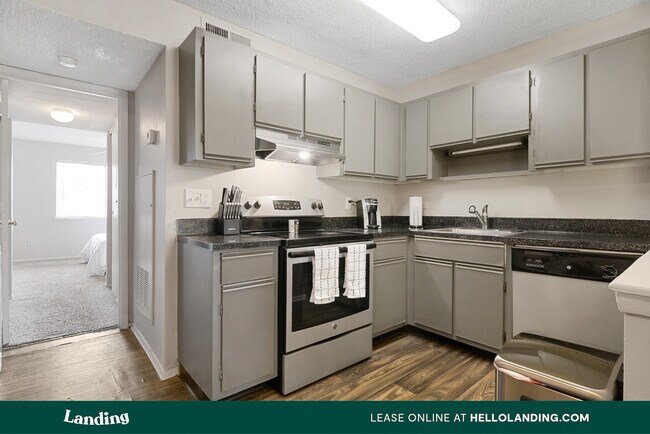 Building Photo - 5826 Pga Blvd