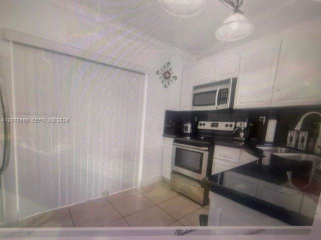 Foto del edificio - 2485 W 76th St