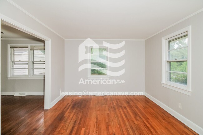 Foto del edificio - 5217 Spalding Ave