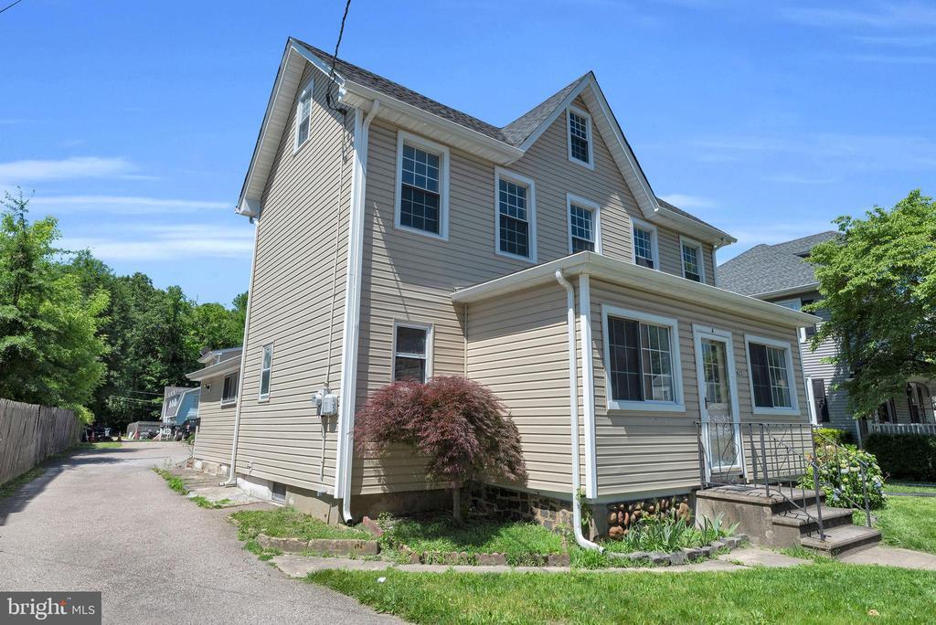 Primary Photo - 625 Delaware Ave