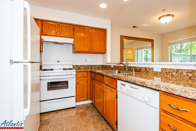 Building Photo - 6244 Tibouchina Ln