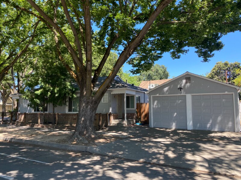 Foto principal - 2205 18th St