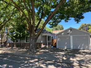 Building Photo - 2205 18th St