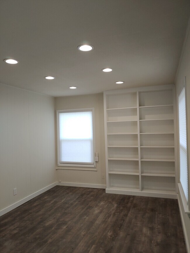 Foto del edificio - 521 W Mission Ave