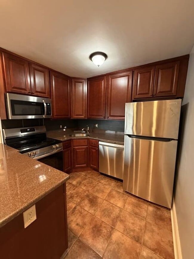 Building Photo - Apartament in Media