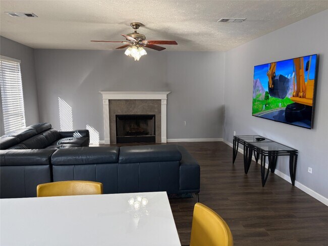 Foto del edificio - 7231 Brockington Dr