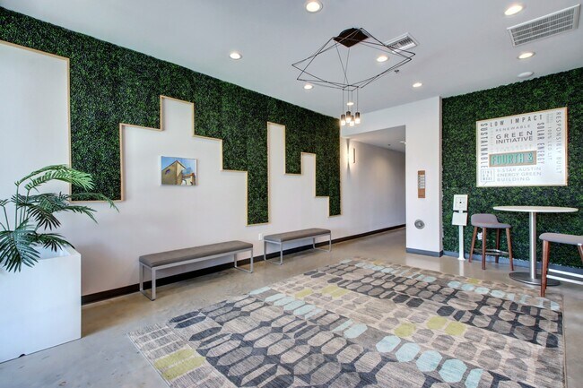 Lobby - 1800 E 4th St
