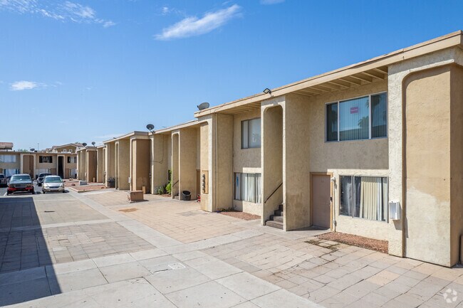 Foto del edificio - Avante Pointe