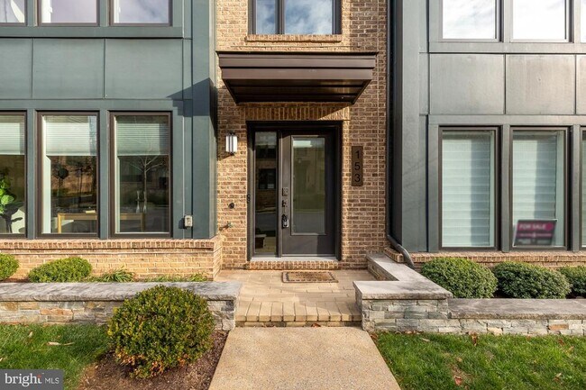 Foto del edificio - 153 Winsome Cir