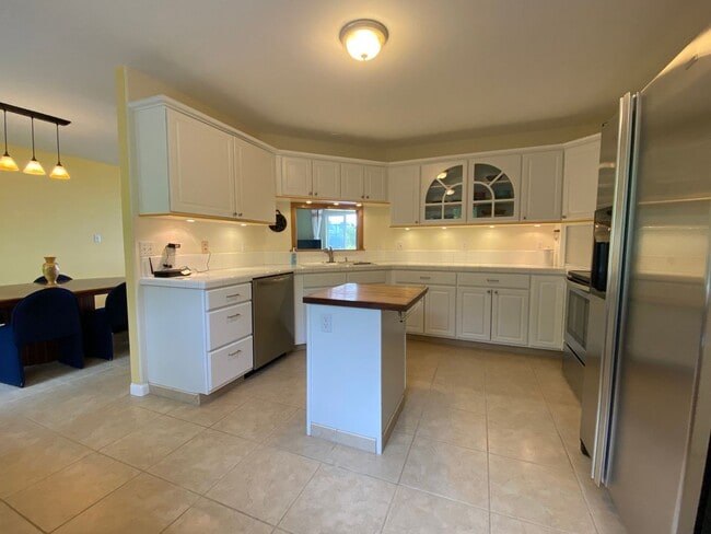 Building Photo - Fully Furnished Turn-Key 3 bd, 2 ba Ocean View Home In Hawi on 1 acre