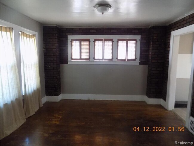 Building Photo - 13511 Manor