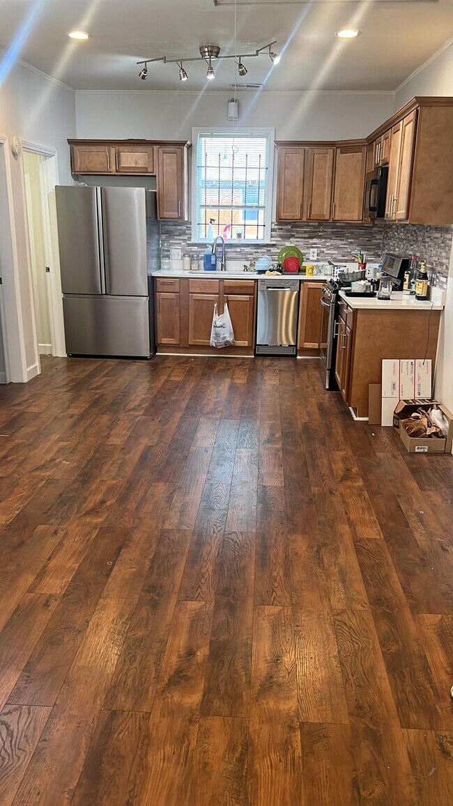 503 N Dunlap St, Memphis, TN 38105 House Rental in Memphis, TN