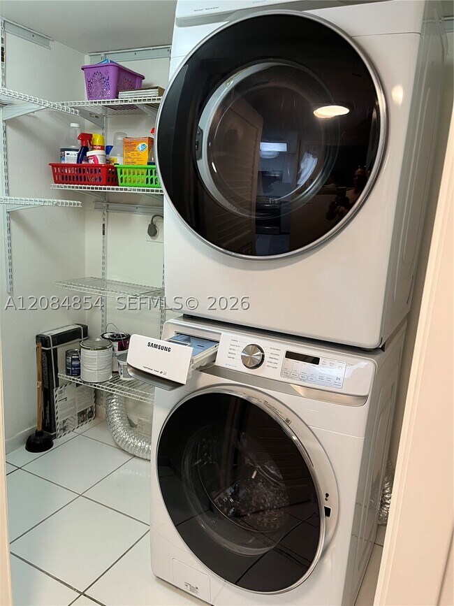 Foto del edificio - 2075 SW 122nd Ave