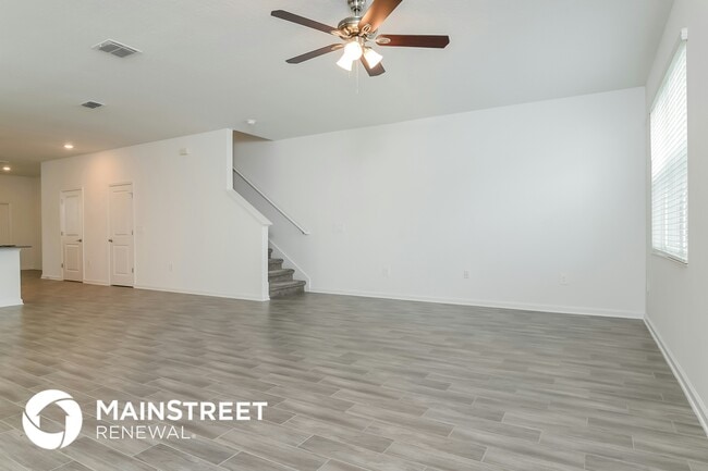 Building Photo - 6429 Sprucepine Ln