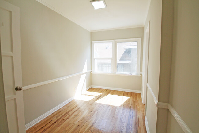Building Photo - 1575 Manning Ave