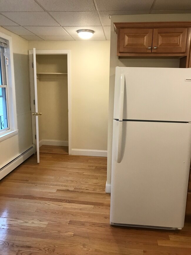 Foto del edificio - 805-807 Merrimack Street