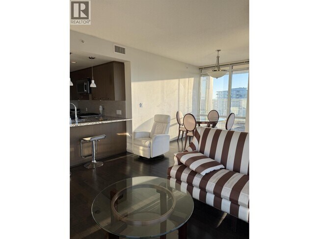 Photo du bâtiment - 8333 Anderson Rd