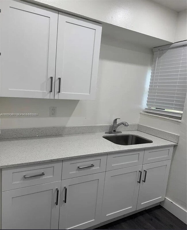 Foto del edificio - 522 NW 13th Ave