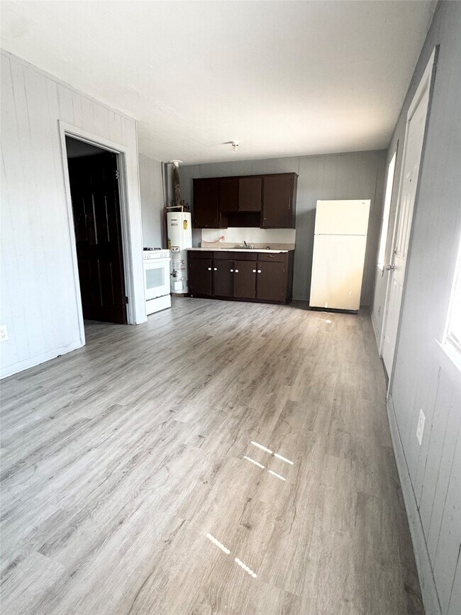 Foto del edificio - 6601 Avenue T