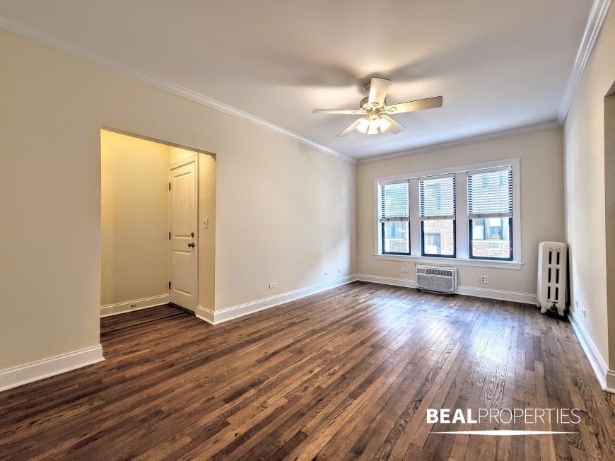 Primary Photo - 1 bedroom in CHICAGO IL 60613
