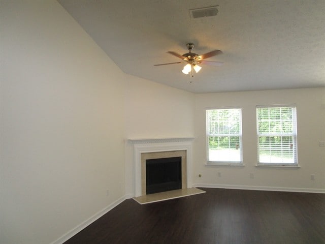 Foto del edificio - 261 Carrington Way