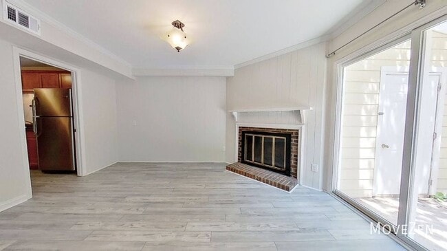 Building Photo - 2313 Hayloft Cir  Charlotte NC 28226 Charm...