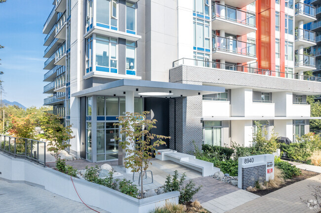 Building Photo - Terraces at The Peak
