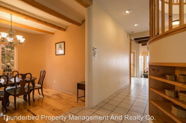 Building Photo - 3 br, 3 bath House - 9 Sombra de Monte Road