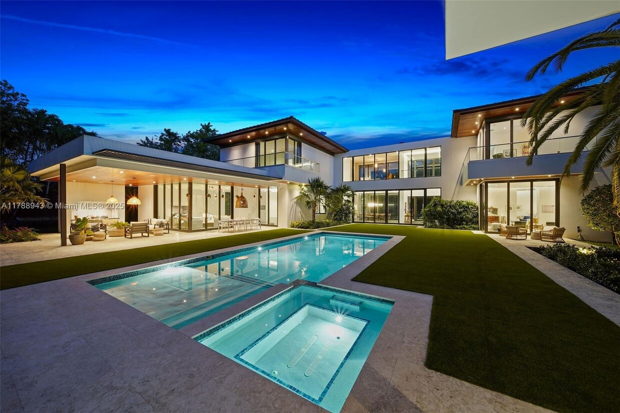 Foto principal - 6255 SW 110th St