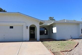 Building Photo - 1460 Wildflower Dr
