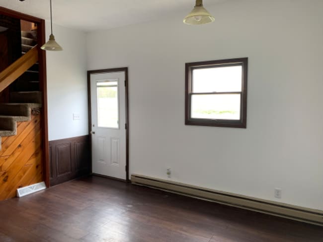 Building Photo - 927 Maple Furnace Rd