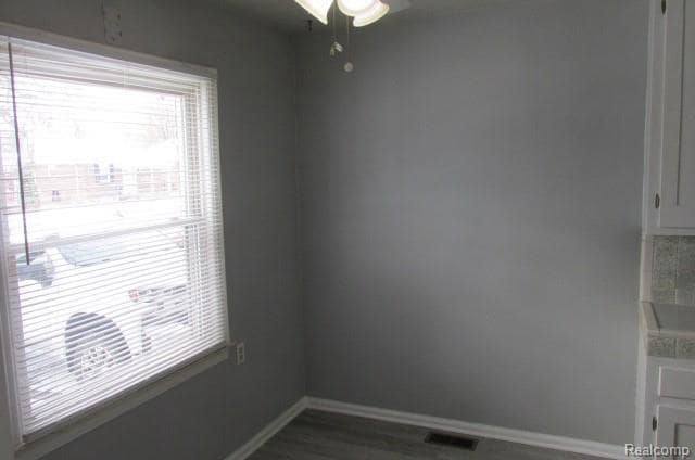 Foto del edificio - 932 Detroit Ave