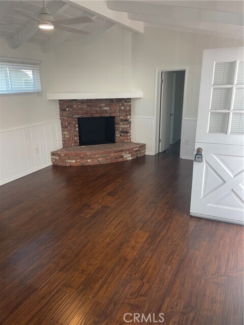 Foto del edificio - 618 Heliotrope Ave