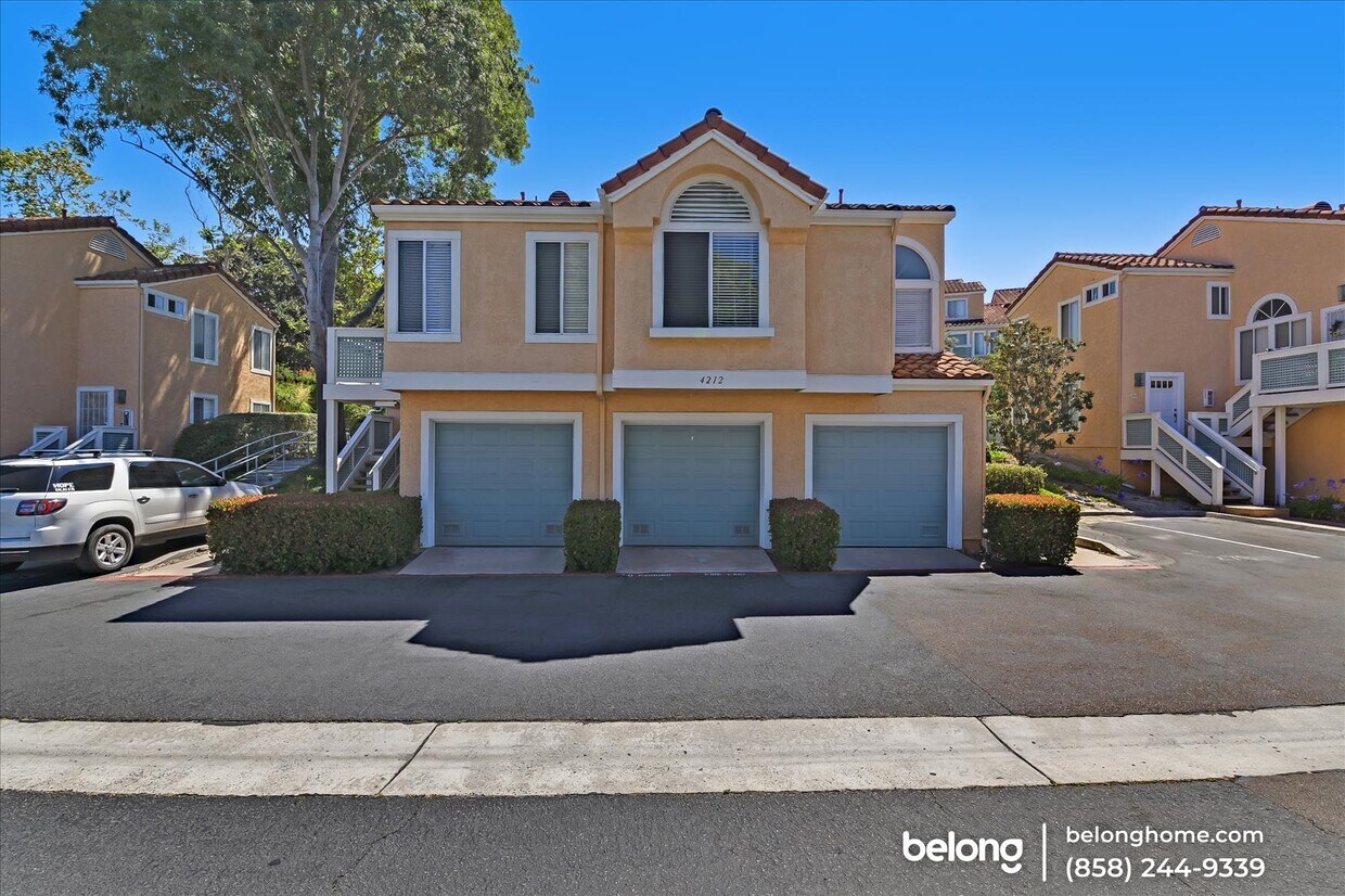 Primary Photo - 4212 Vista Panorama Way