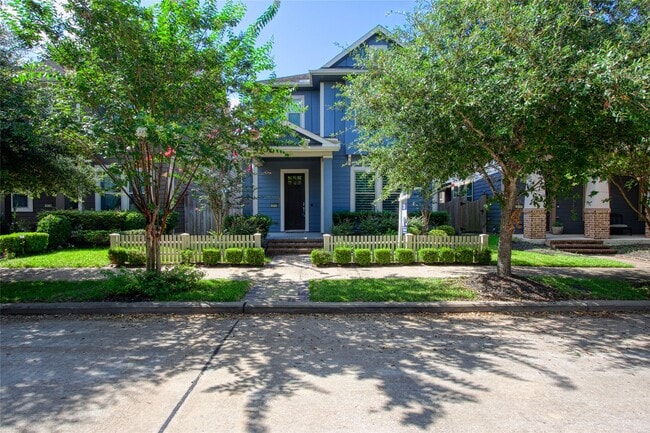 Building Photo - 18143 Moonlit River Dr