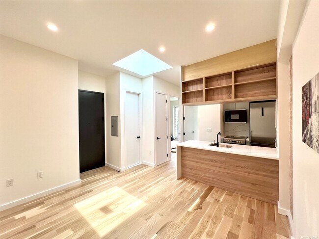 Foto del edificio - 614 Bainbridge St.