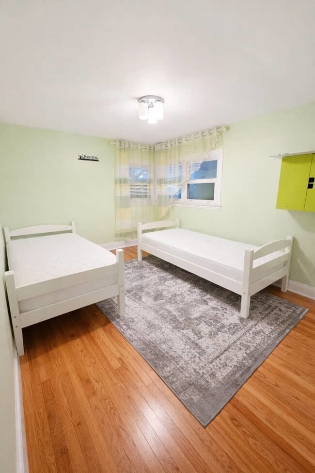 Foto del edificio - 770 Cordial Dr