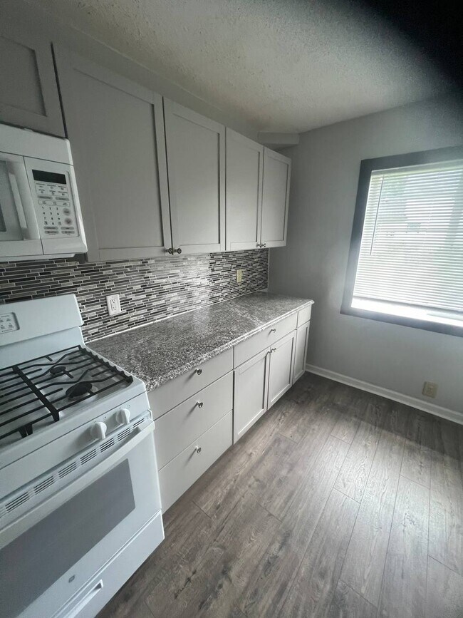 Foto del edificio - 2520 N Humboldt Ave