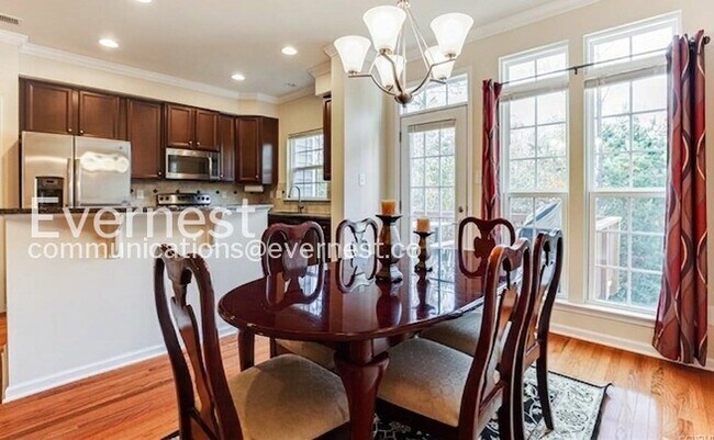 Foto del edificio - 11612 Vicars Ridge Ln