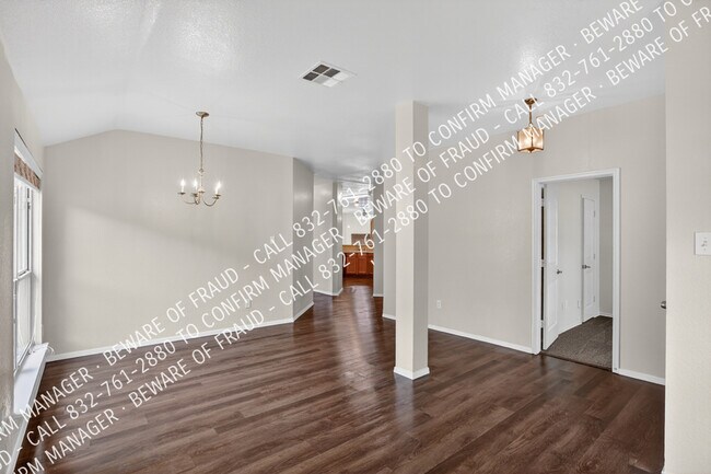 Foto del edificio - 2816 Blue Heron Dr