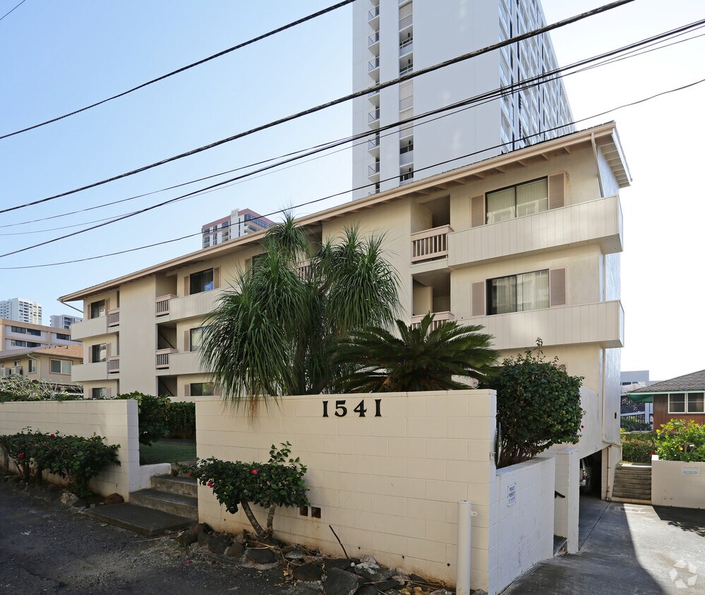 Foto del edificio - 1541 Davenport St