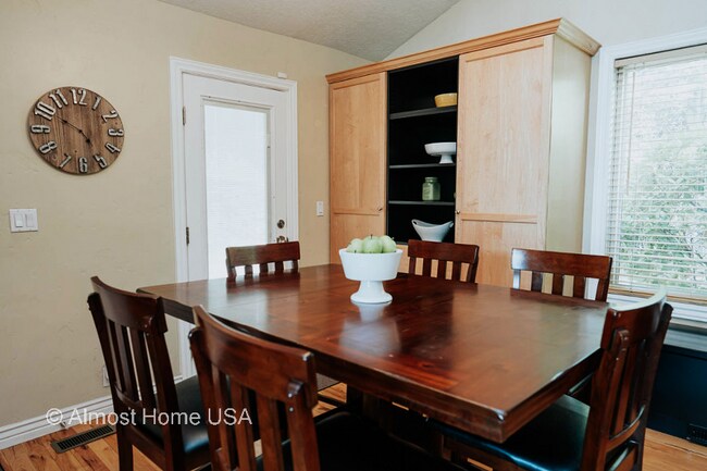 Foto del edificio - 9722 Buttonwood Cir