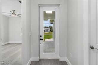 Building Photo - 26221 Sandhill Blvd