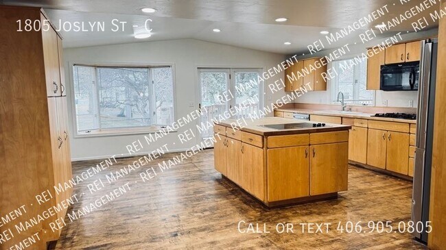 Foto del edificio - 1805 Joslyn St