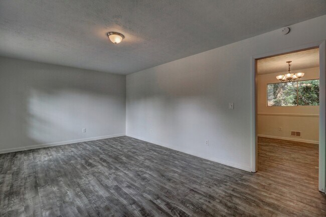 Building Photo - 6610 Bedford Rd